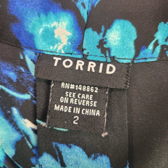 Torrid Georgette Neck Tie Blouse 2X Black Blue Floral Flutter Sleeve Semi Sheer - Picture 6 of 7